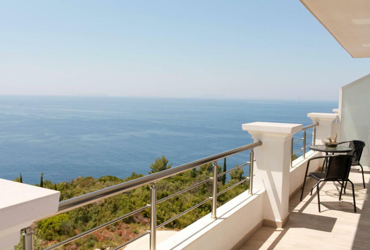 Mihalis Apartments Himara Kültér fotó