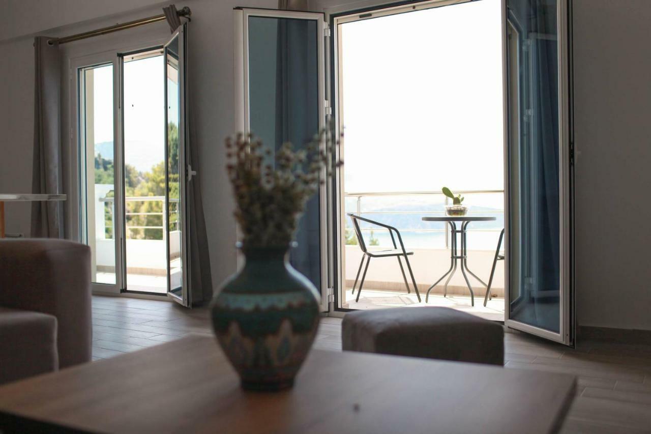 Mihalis Apartments Himara Kültér fotó